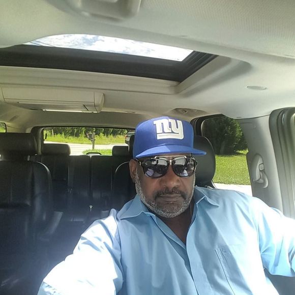 Meet your Posher, Sean Black - Picture 1 of 2